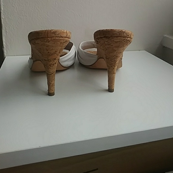 CHANEL WHITE & CORK WEDGE MULES, 3,5 INCH, SIZE 7 - Picture 5 of 8